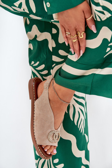 Moteriškos basutės su ornamentais su plačiais kulniukais iš eko zomšosoĮe smėlio spalvos Ralisses 2