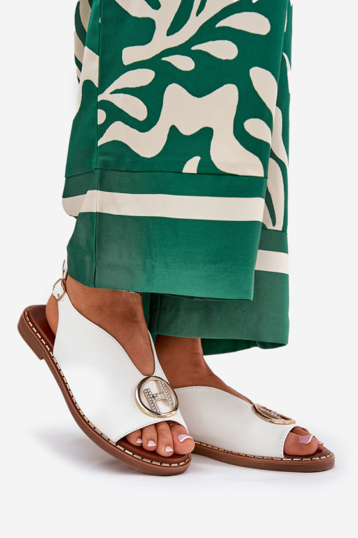 lygiapadžiai Elegantiško stiliaus basutės su ornamentais baltos spalvos Iseliria lygiapadžiai Elegantiško stiliaus basutės su ornamentais baltos spalvos Iseliria