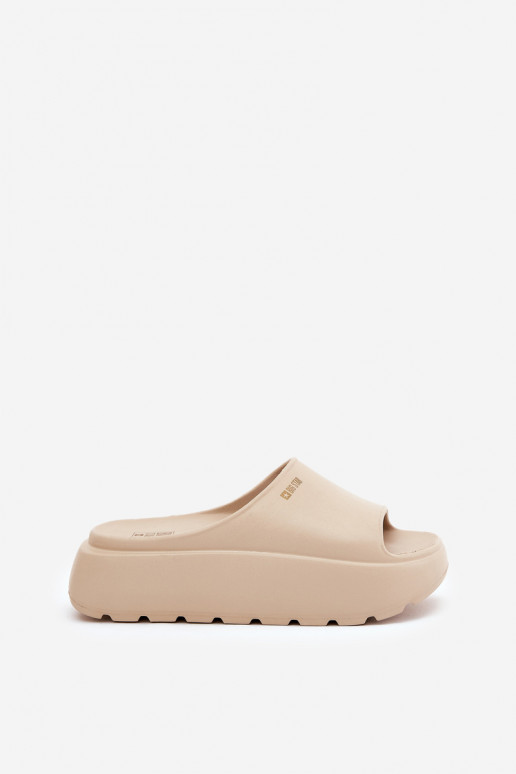 Lengvos šlepetės Moteriškos šlepetės su platforma Big Star RR274A569 smėlio spalvos