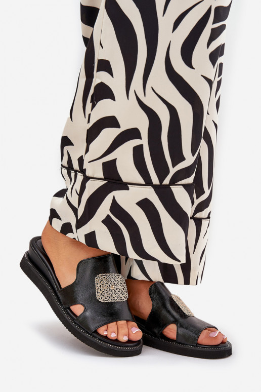 Moteriškos šlepetės Ant pleišto Eko Oda su ornamentais juodos spalvos Sarela Moteriškos šlepetės Ant pleišto Eko Oda su ornamentais juodos spalvos Sarela