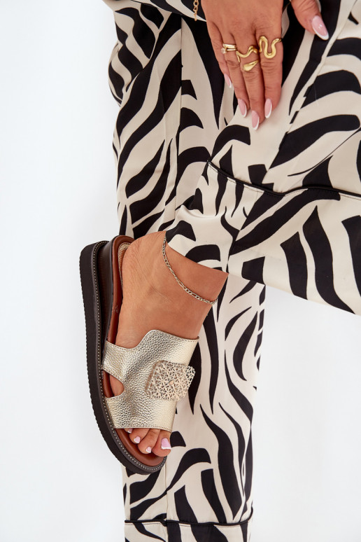 Moteriškos šlepetės Ant pleišto Eko Oda su ornamentais aukso spalvos Sarela