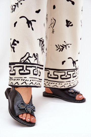 su blizgesiu Moteriškos basutės su ornamentais lygiapadžiai juodos spalvos Russona 2