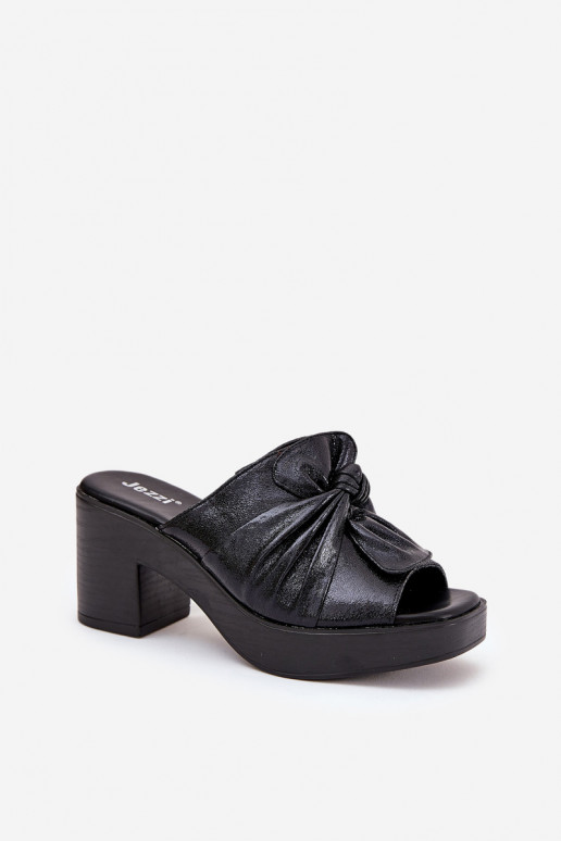 Moteriškos šlepetės su kulniukais iš eko odos juodos spalvos Kikilla