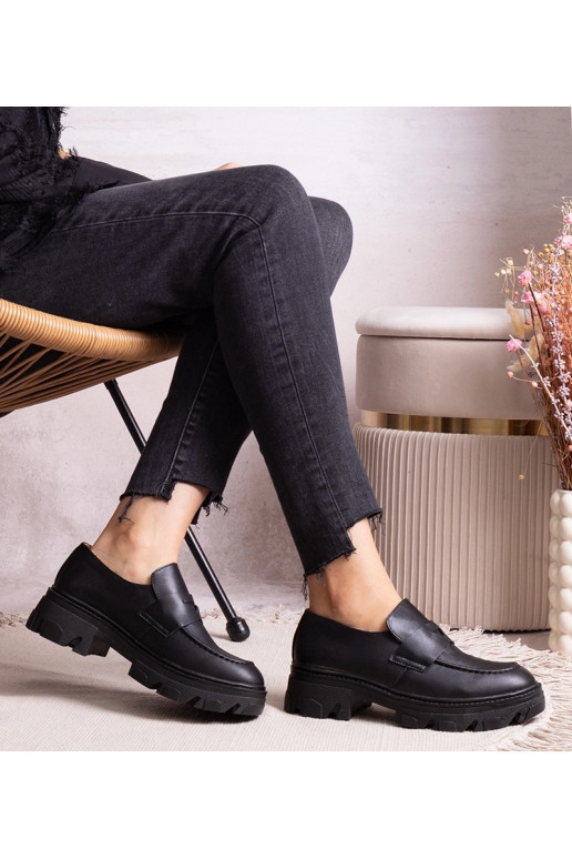 Juodi pusbačiai iš dirbtinės odos Kirna