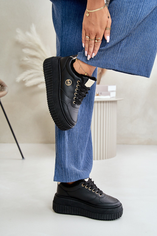 Pašiltinti sportiniai batai su... Pašiltinti sportiniai batai su...