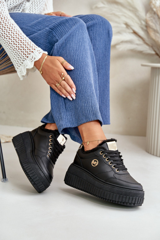 Pašiltinti sportiniai batai su... Pašiltinti sportiniai batai su...