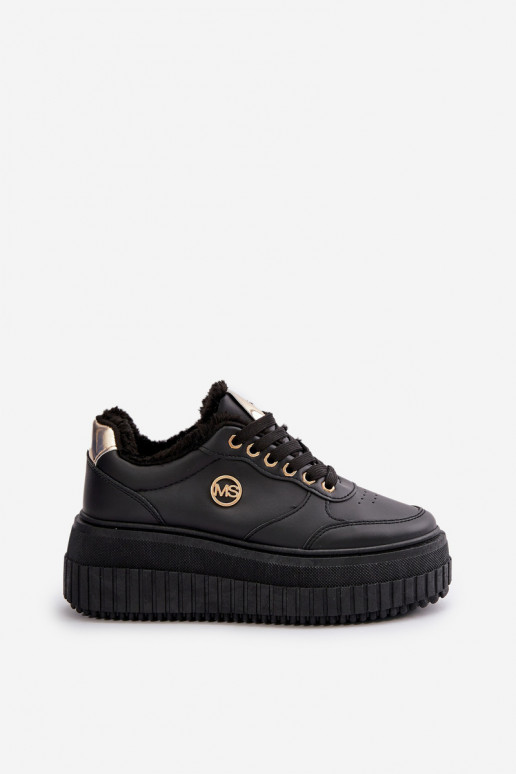 Pašiltinti sportiniai batai su... Pašiltinti sportiniai batai su...