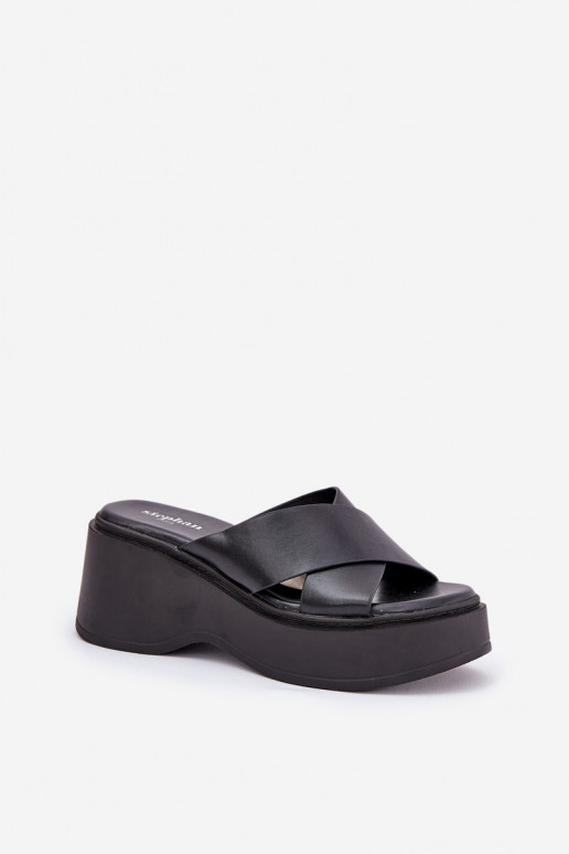 Moteriškos šlepetės su platforma I Koturnie juodos spalvos Nelithraea