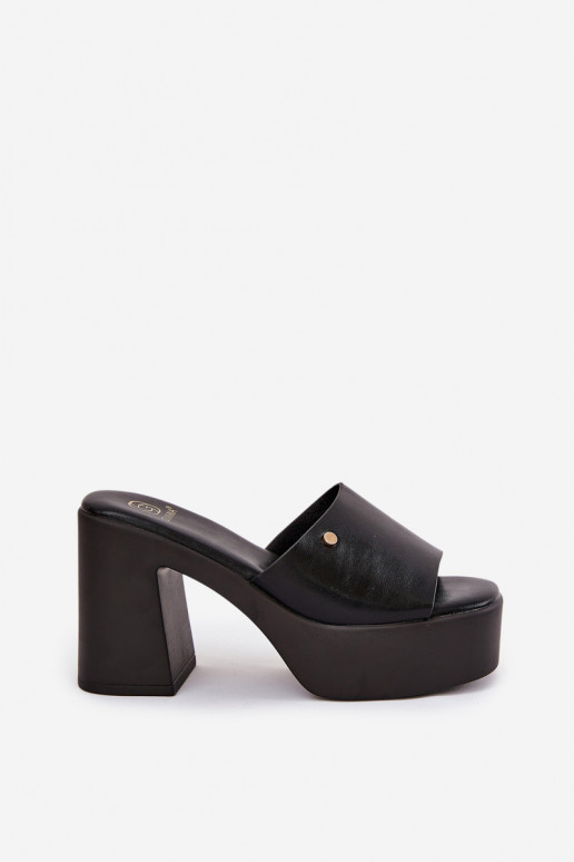 Moteriškas Šlepetės iš eko odos su kulniukais ir platforma juodos spalvos Tamirella