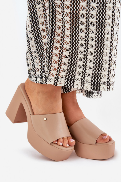 Moteriškas Šlepetės iš eko odos su kulniukais ir platforma chaki spalvos Tamirella